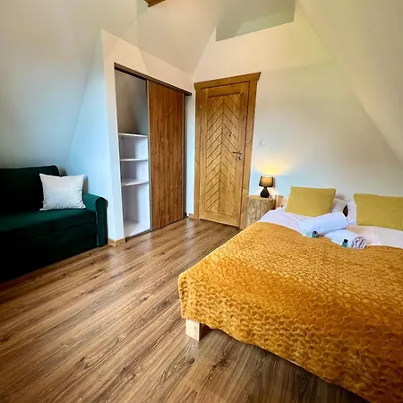 Zalinski Apartment